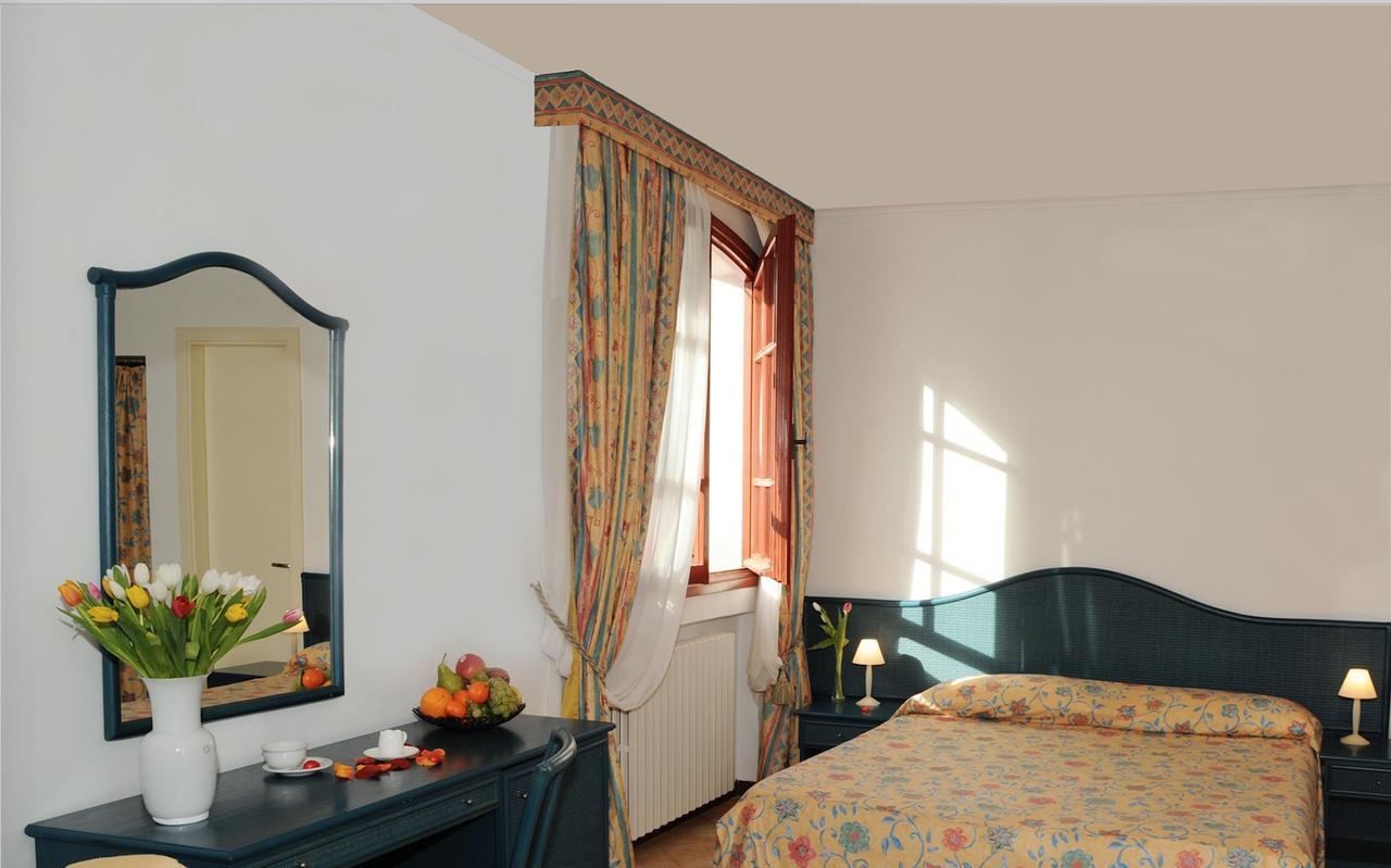 La Locanda Azzurra Sanremo Exteriör bild